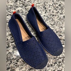 SeaStar navy neoprene espadrilles size W7